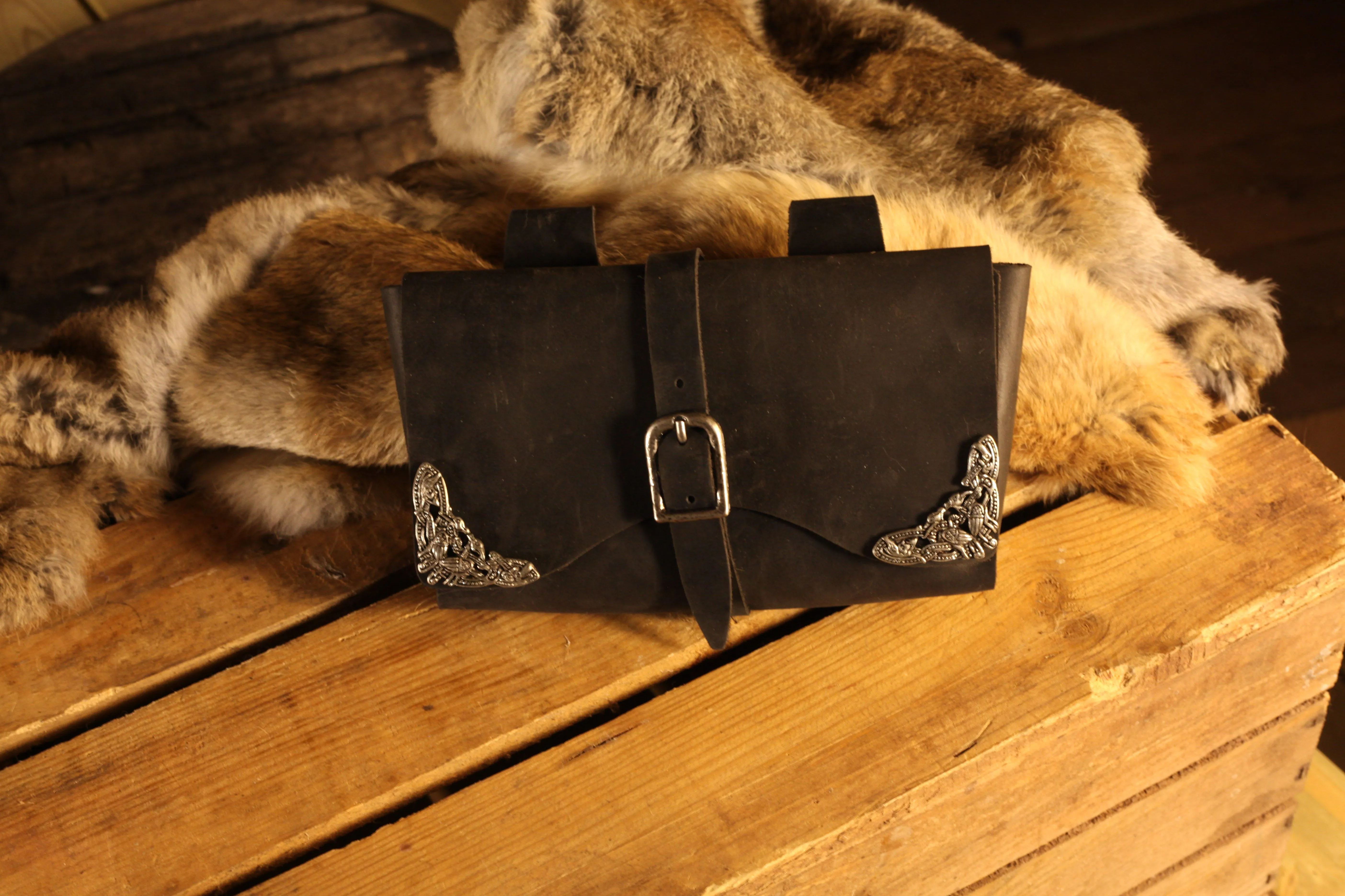 Große Gürteltasche aus Leder Wikinger schwarz