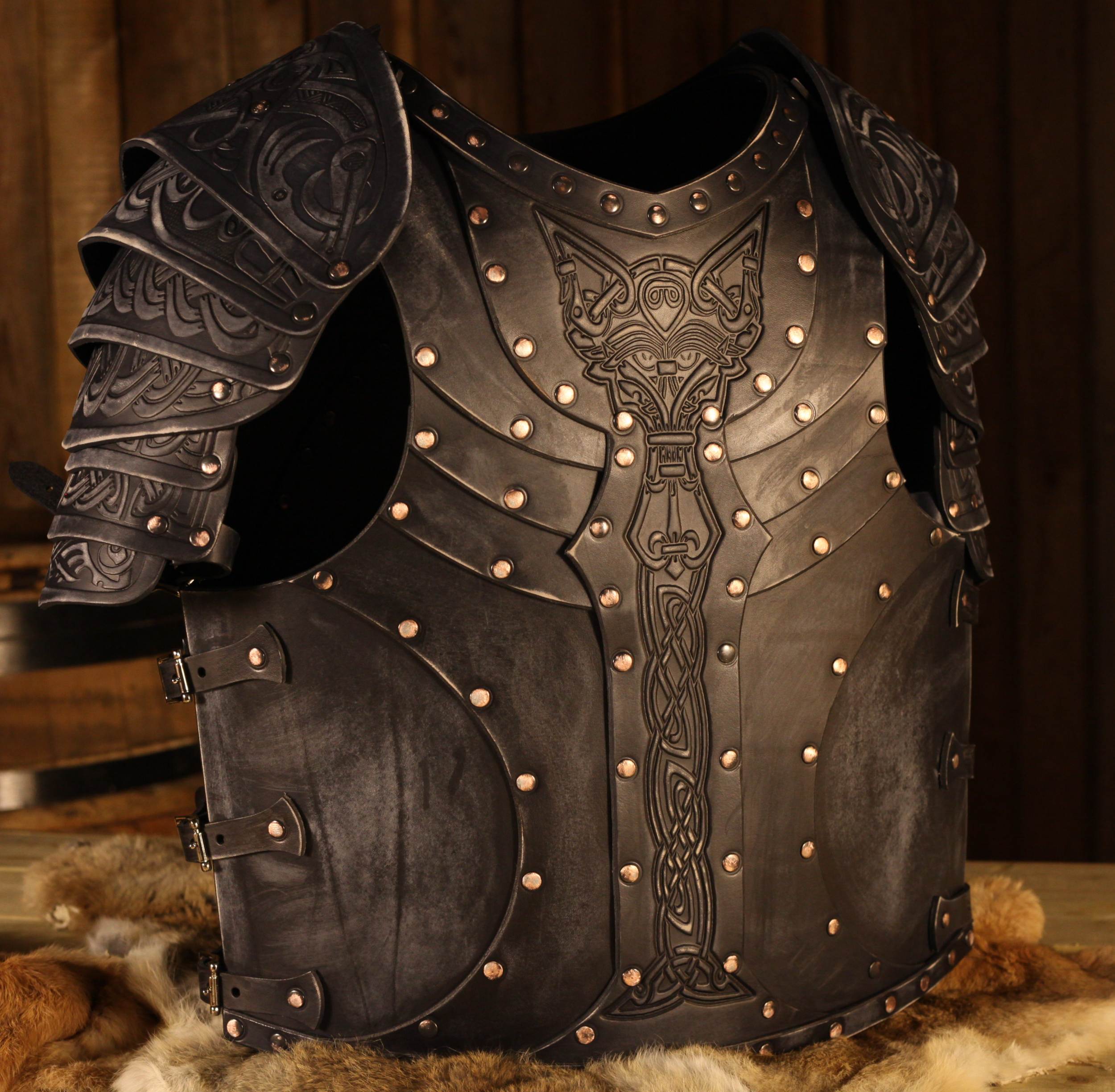 LARP Set Lederrüstung und Schulterrüstung