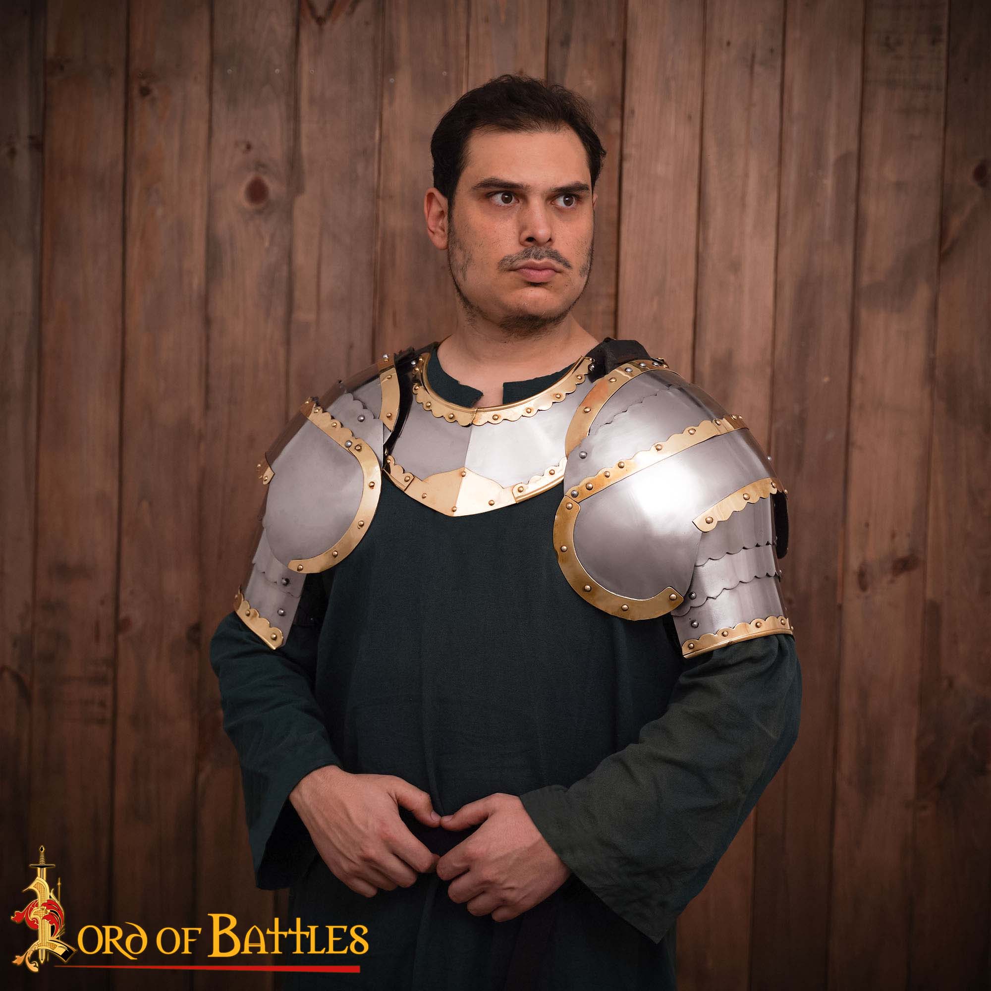 Plattenkragen mit Messingbeschlägen 1,3mm