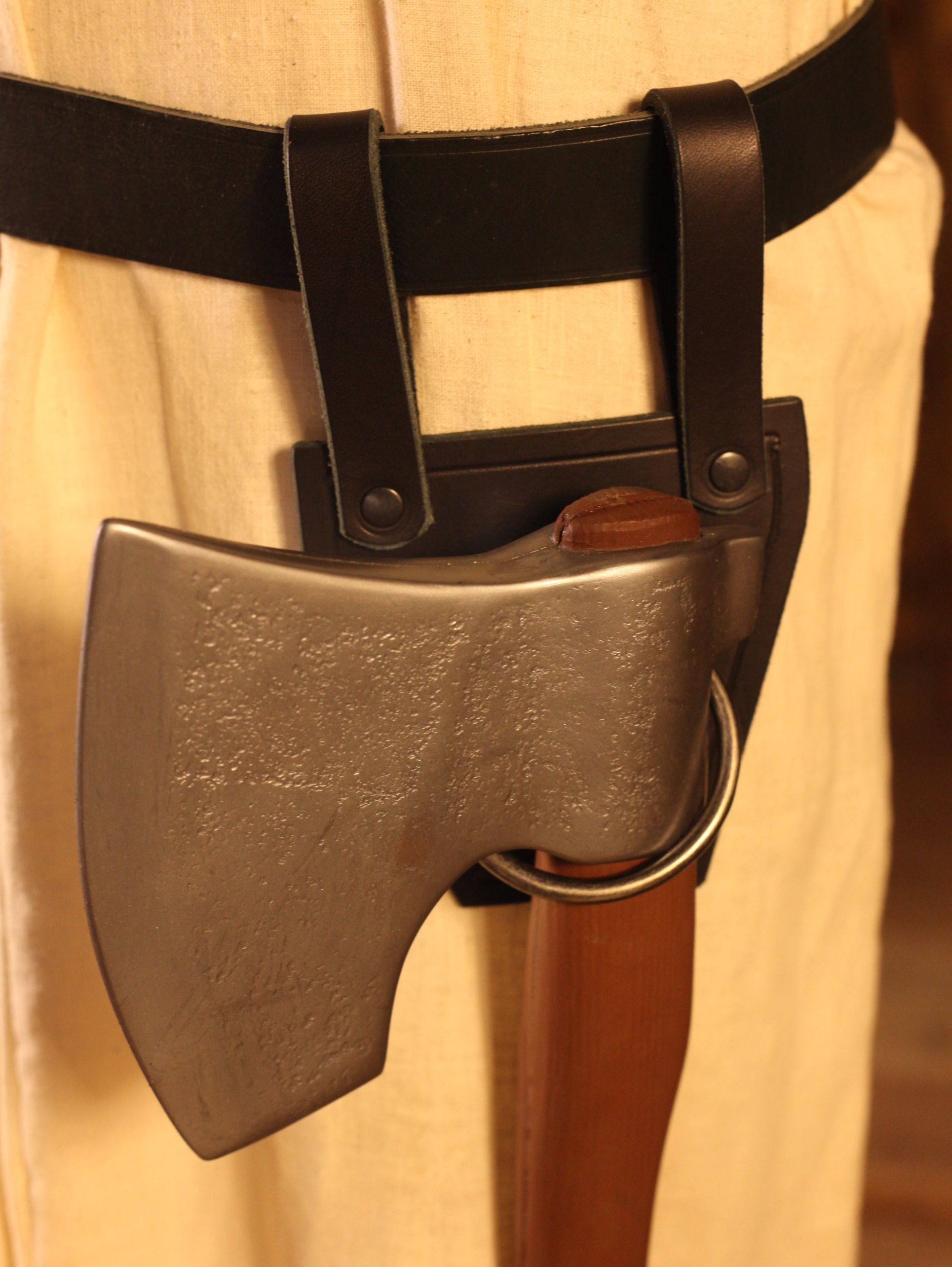 Axthalter aus Leder