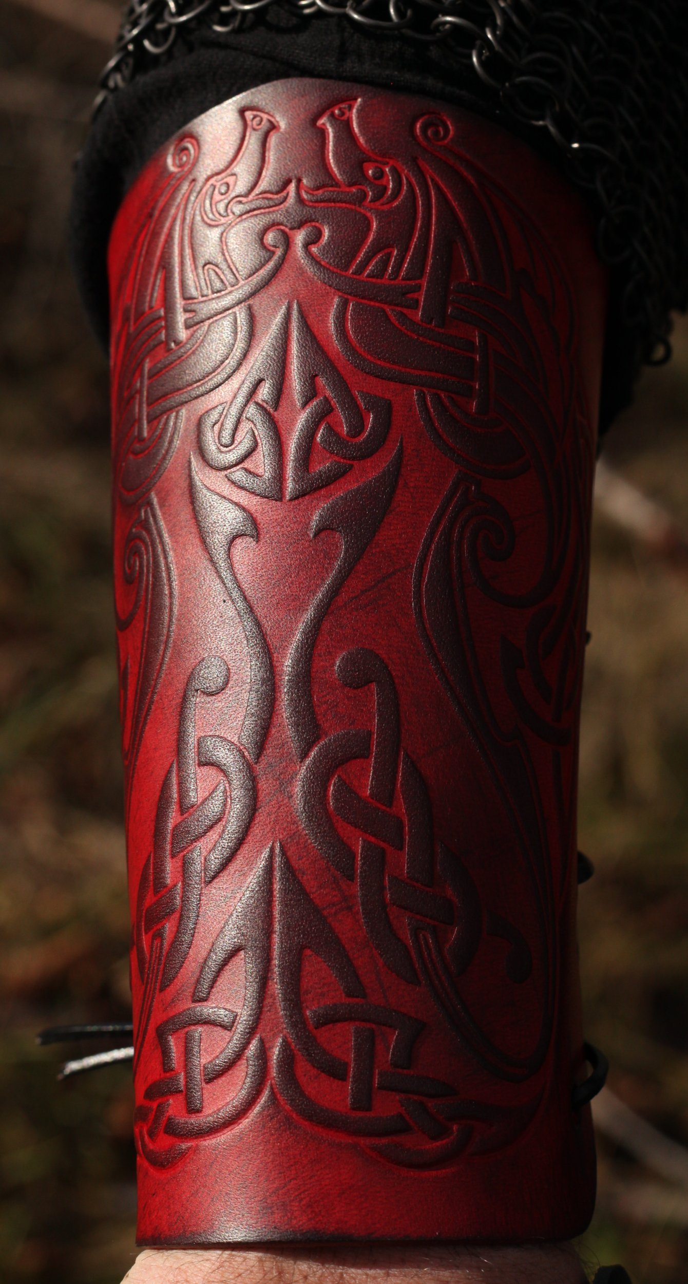 Leder-Armschienen Drachenprägung