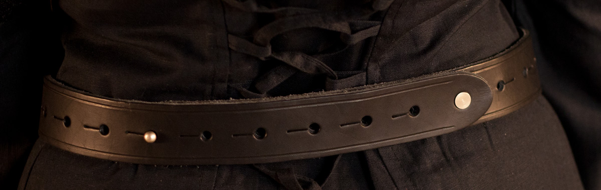 Miedergürtel mit Thors Hammer