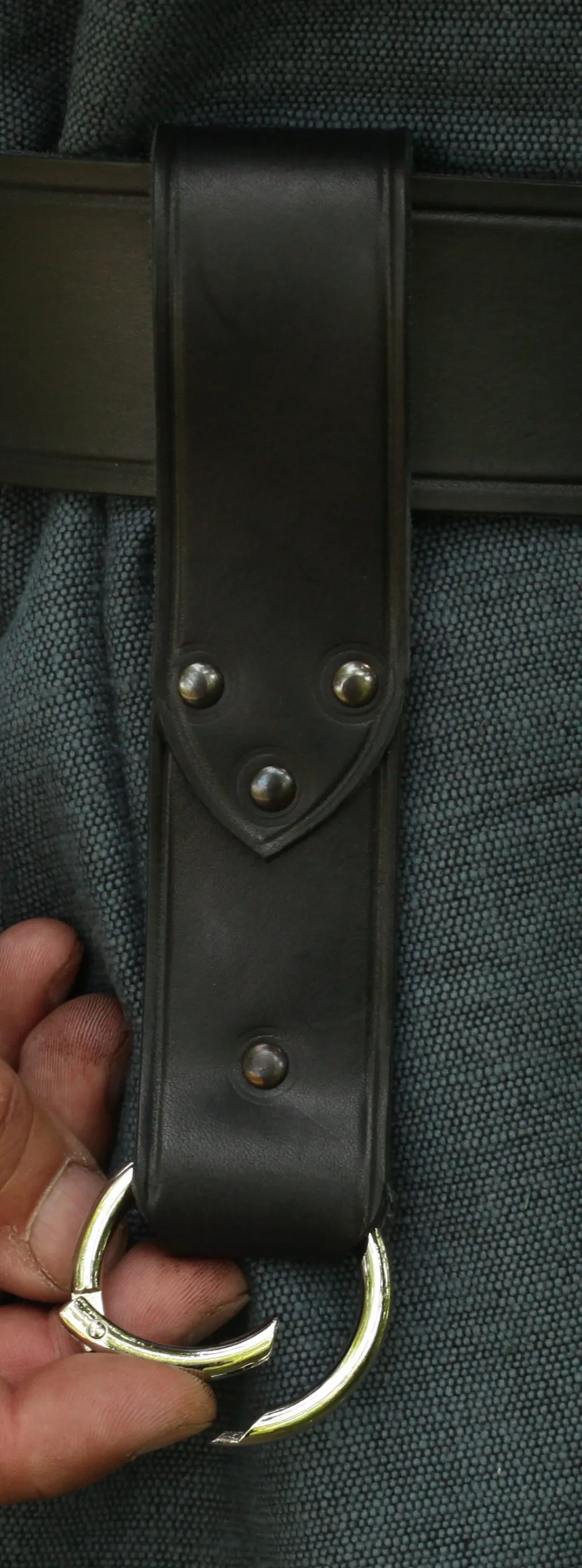 Gürtelschlaufe/Krughalter aus Leder mit Ring