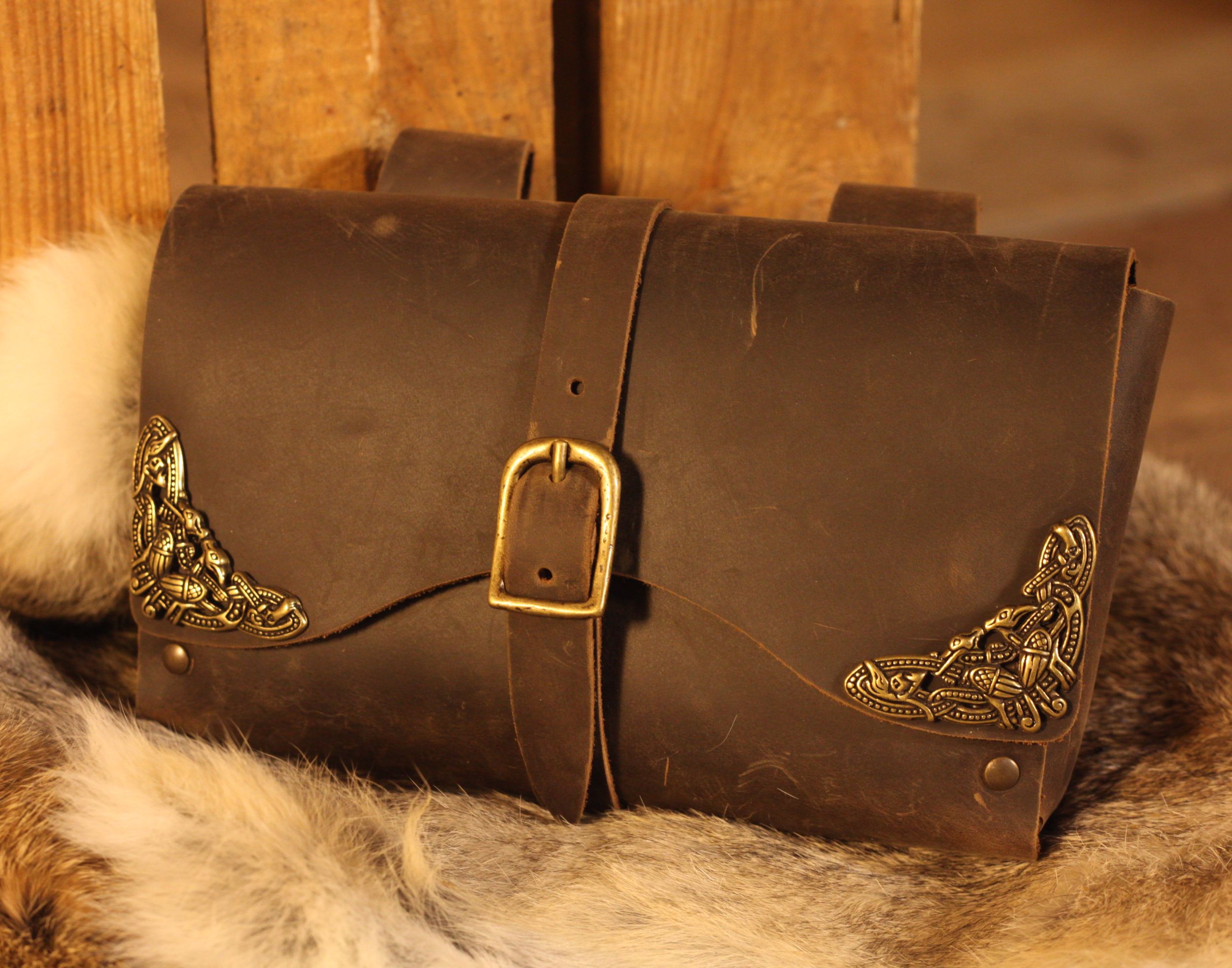 Große Gürteltasche aus Leder Wikinger braun