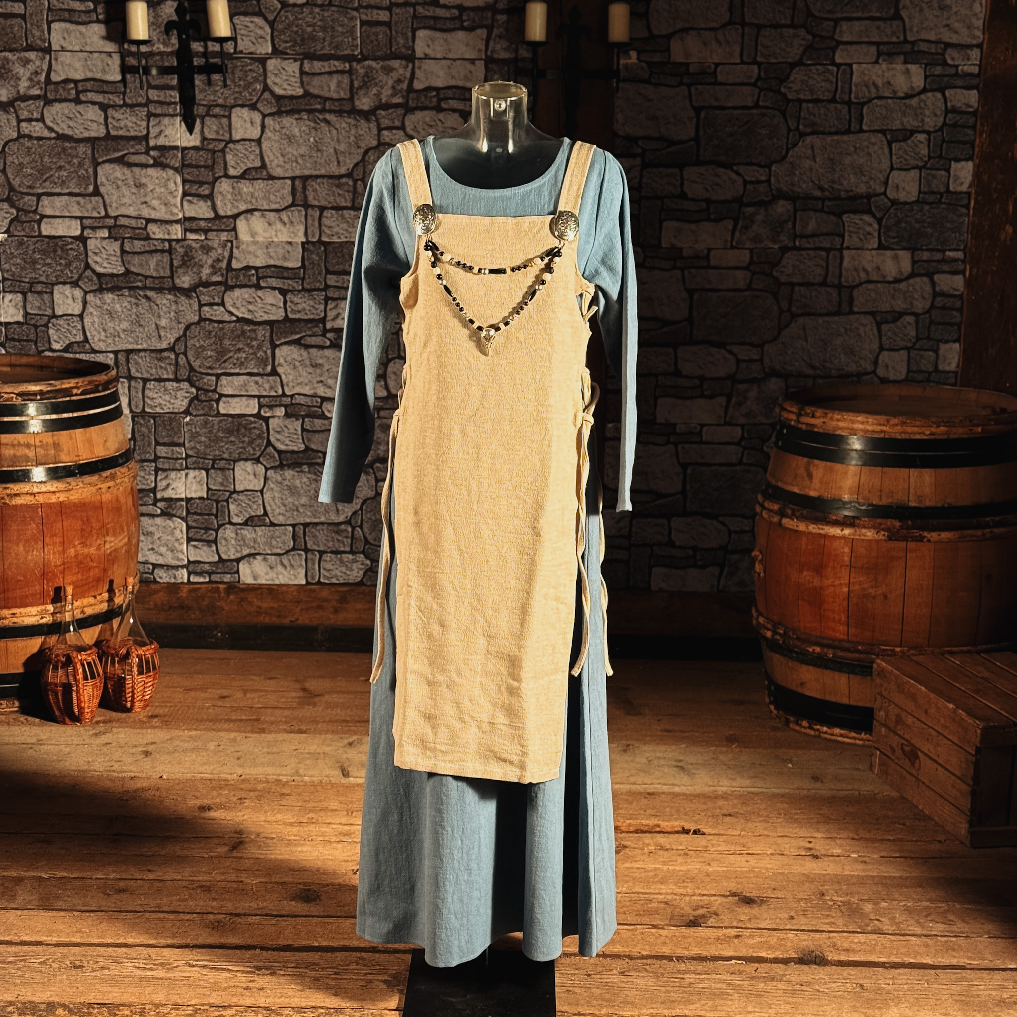 Mittelalterliche Leinenkleid Astrid hellblau