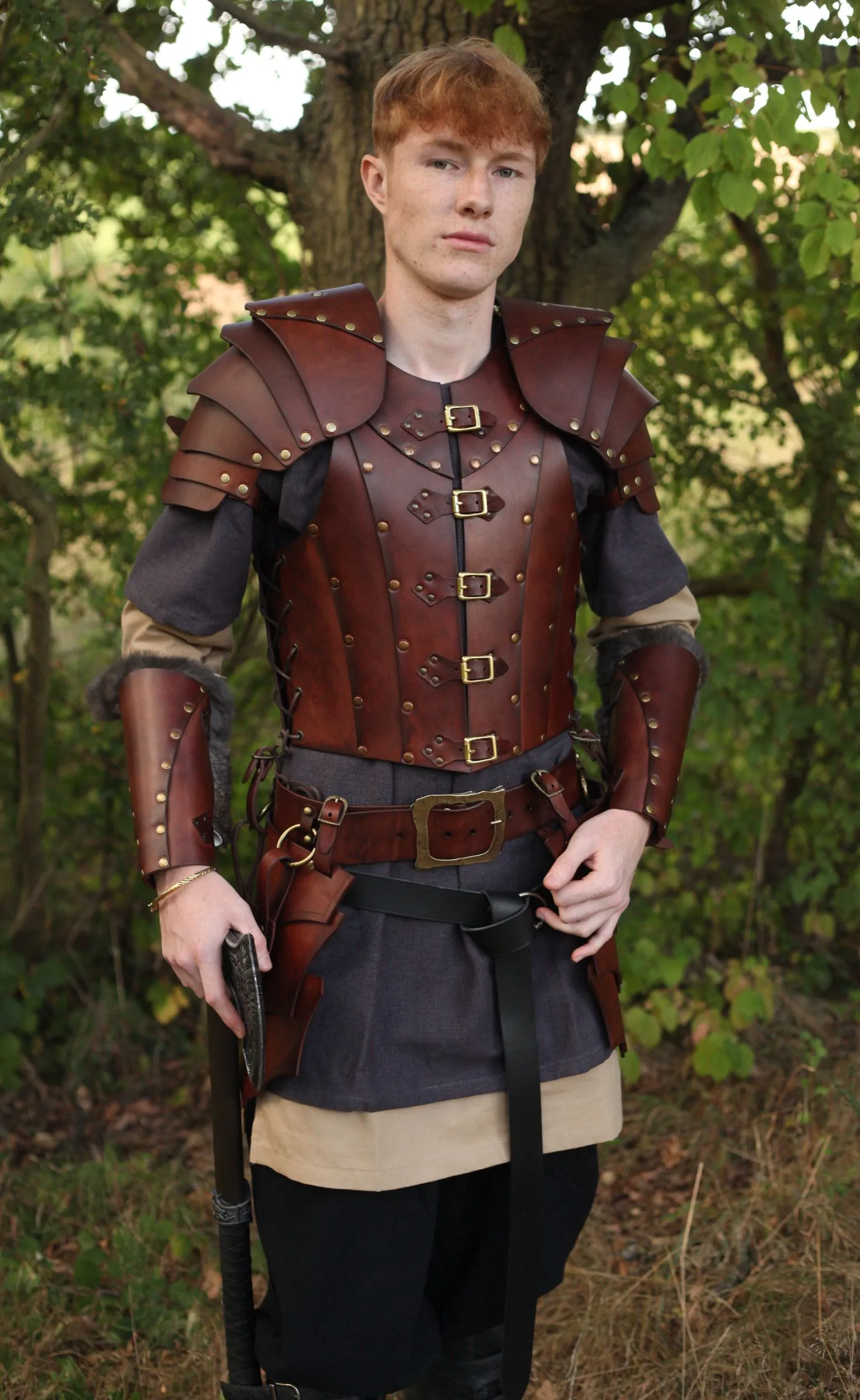 LARP Lederschulterrüstung Söldner