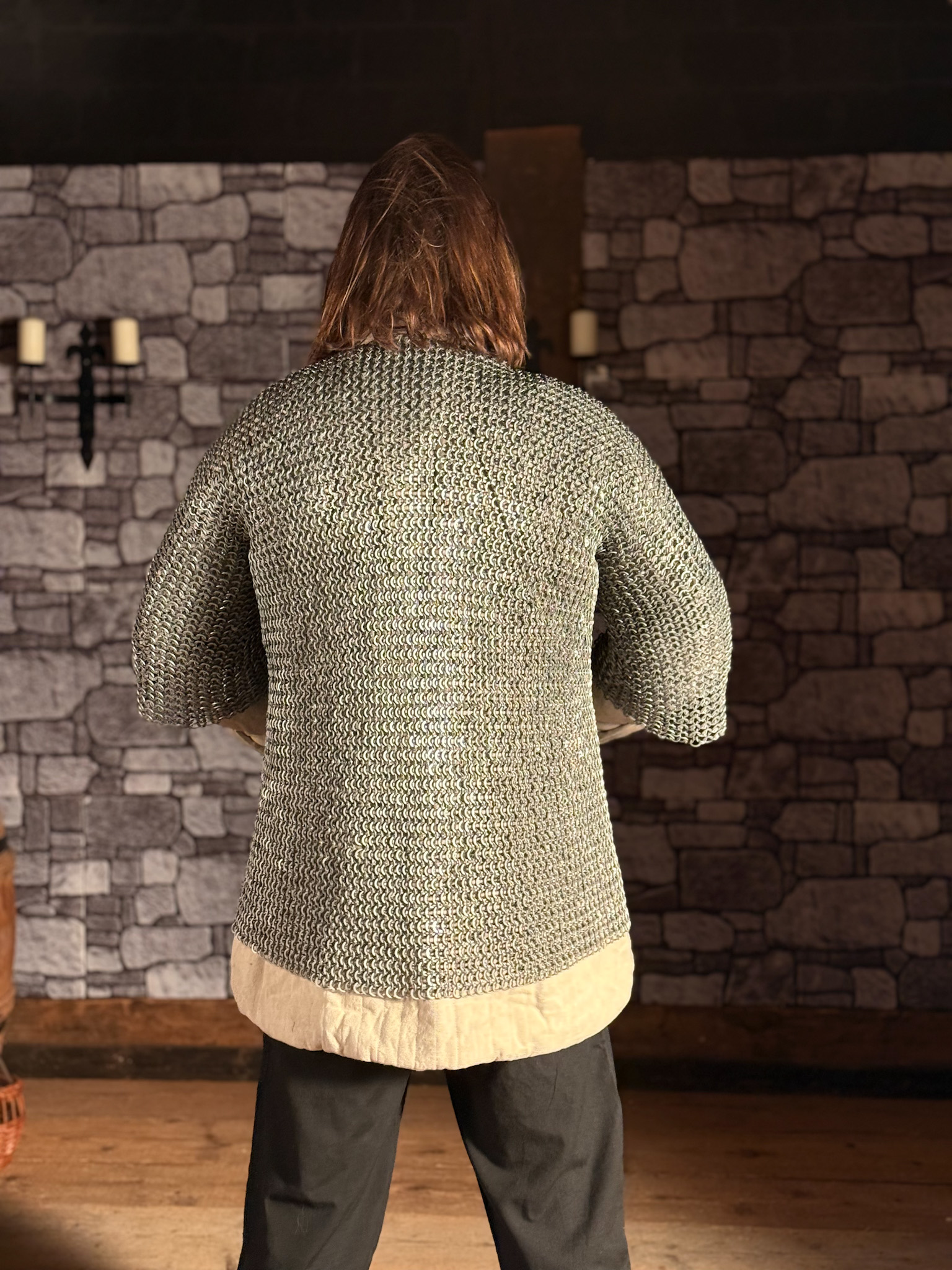 Kettenhemd aus Aluminium, 10mm, vernietet, Halbarm