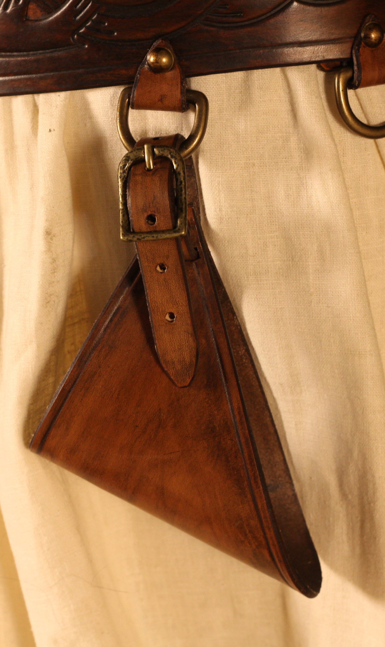 Schwerthalter aus Leder