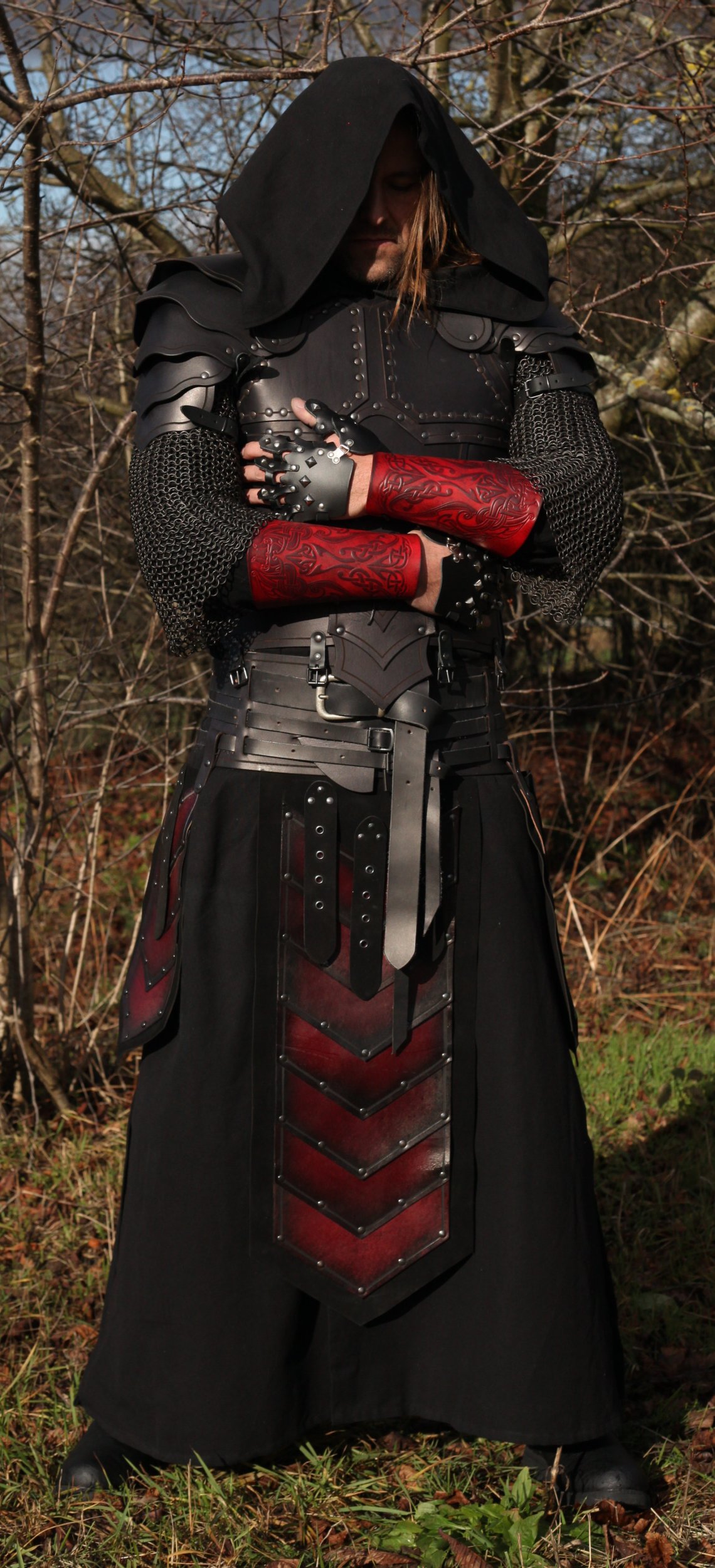 Panzerrock schwarz-rot